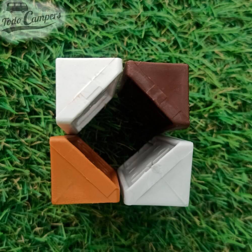 Fixador com tampa de cor castanho, caramelo, branco e cinzento claro