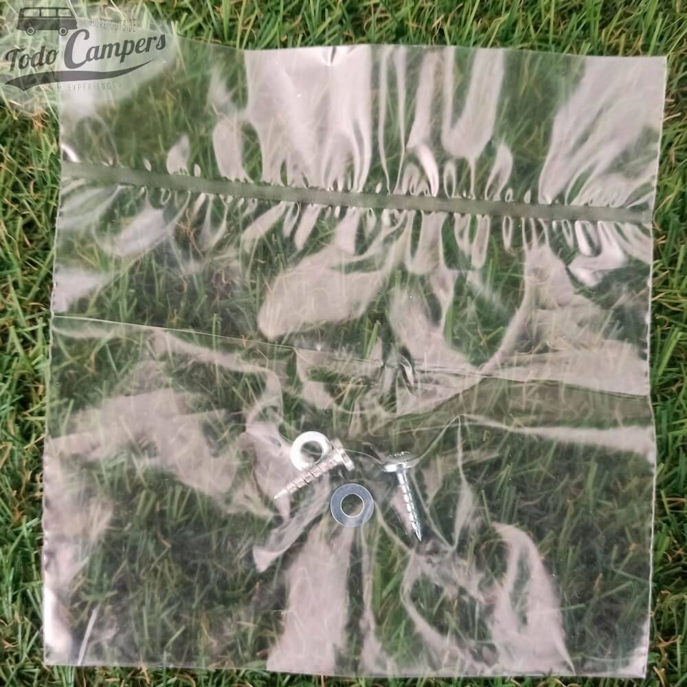 Tornillería para el vaso de expansión Comet