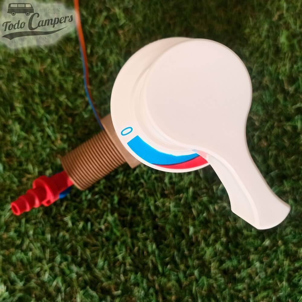 Mezclador monomando modelo REICH con conexión de 1/2 pulgada para mezclar agua fría y caliente en tu ducha camper