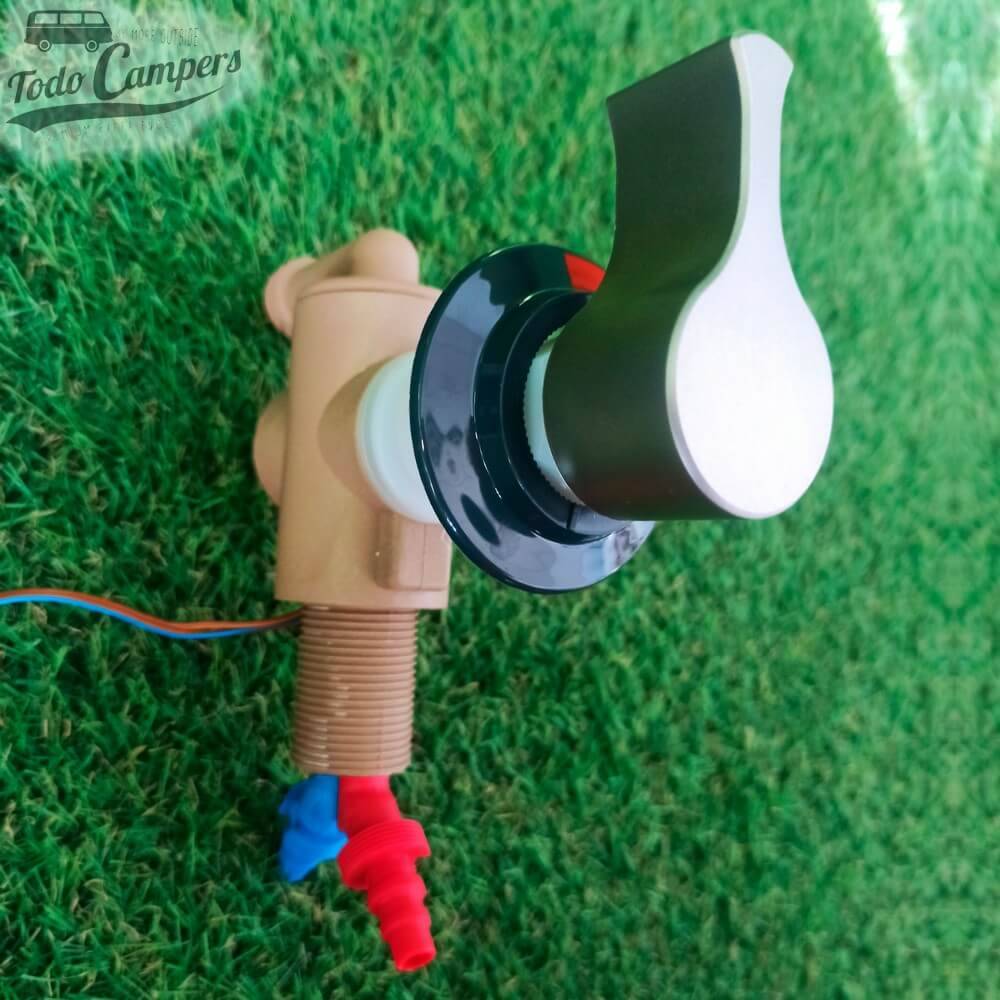 Premezclador monomando de agua fria y caliente REICH con conexión a ducha 1/2" Cromo