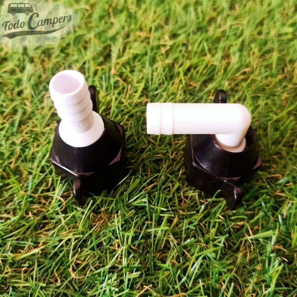 racores rectos y codos para tubos de 1/2". Bomba depósito de aguas limpias camper