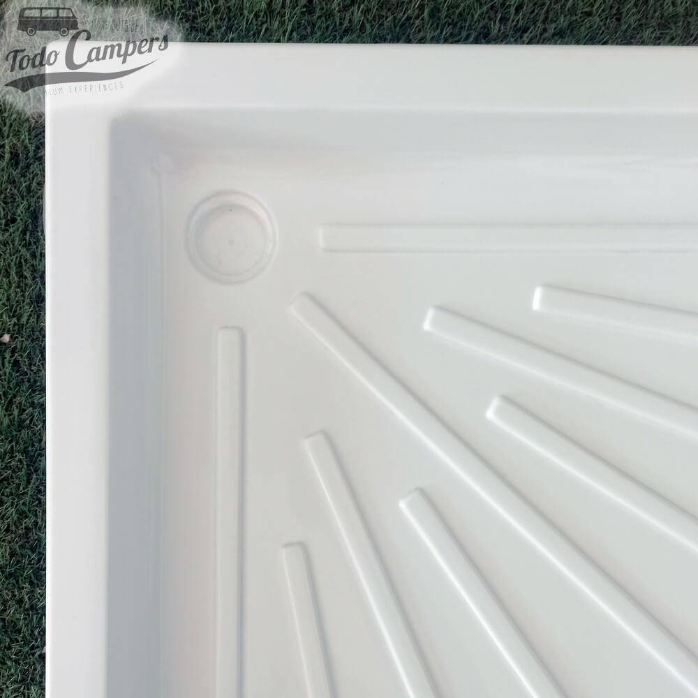 Detalhe da saída de água para fazer duche camper